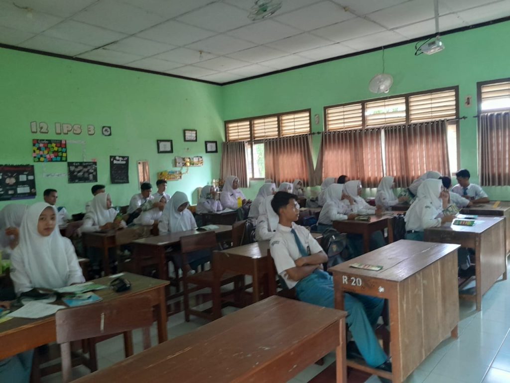 UNJAYA Menghadiri Undangan Sosialisasi PMB Di SMA Negeri 4 Purworejo