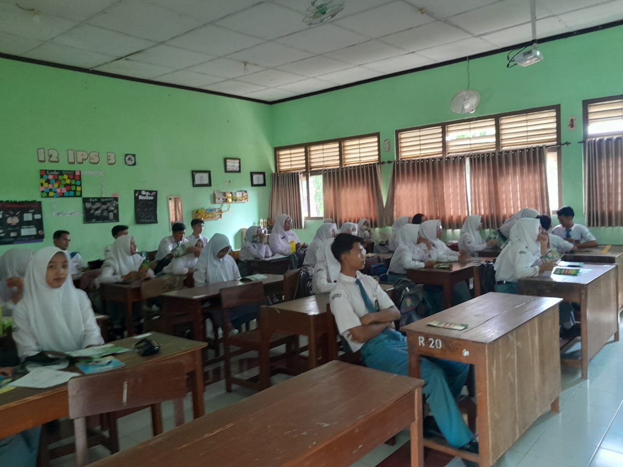 Unjaya - SMAN 4 Purworejo